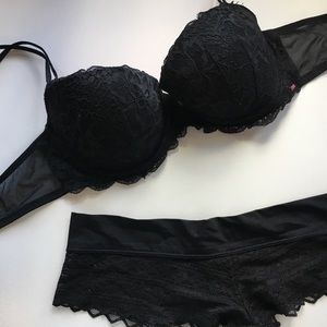 Victoria Secret Black Lace Push-Up Bra